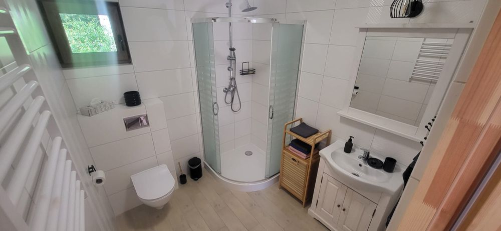 Drewniany domek na Mazurach. Trelkówko.