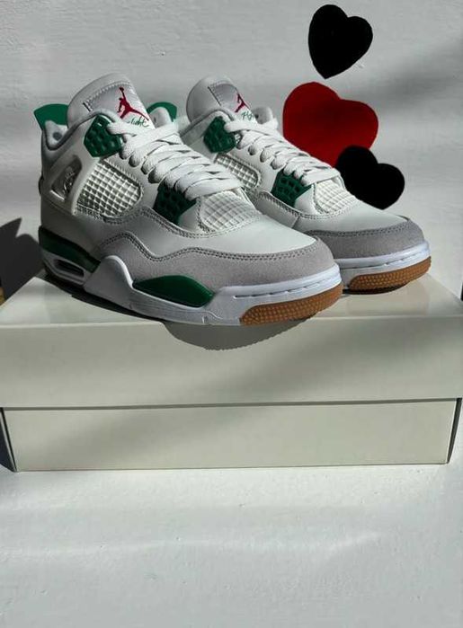 Jordan 4 Retro SB Pine Green R43