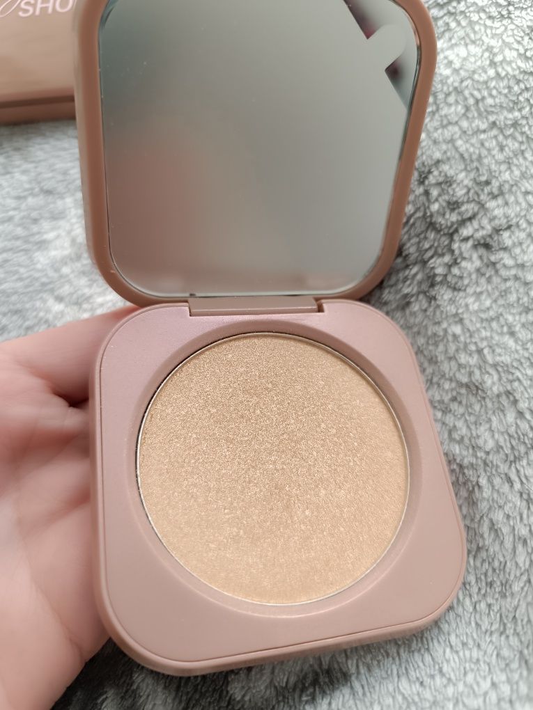 Rozświetlacz Glamshop Promień