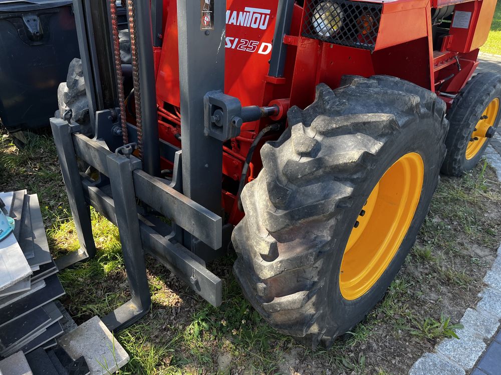 Terenowy wózek widłowy MANITOU MB 20 C