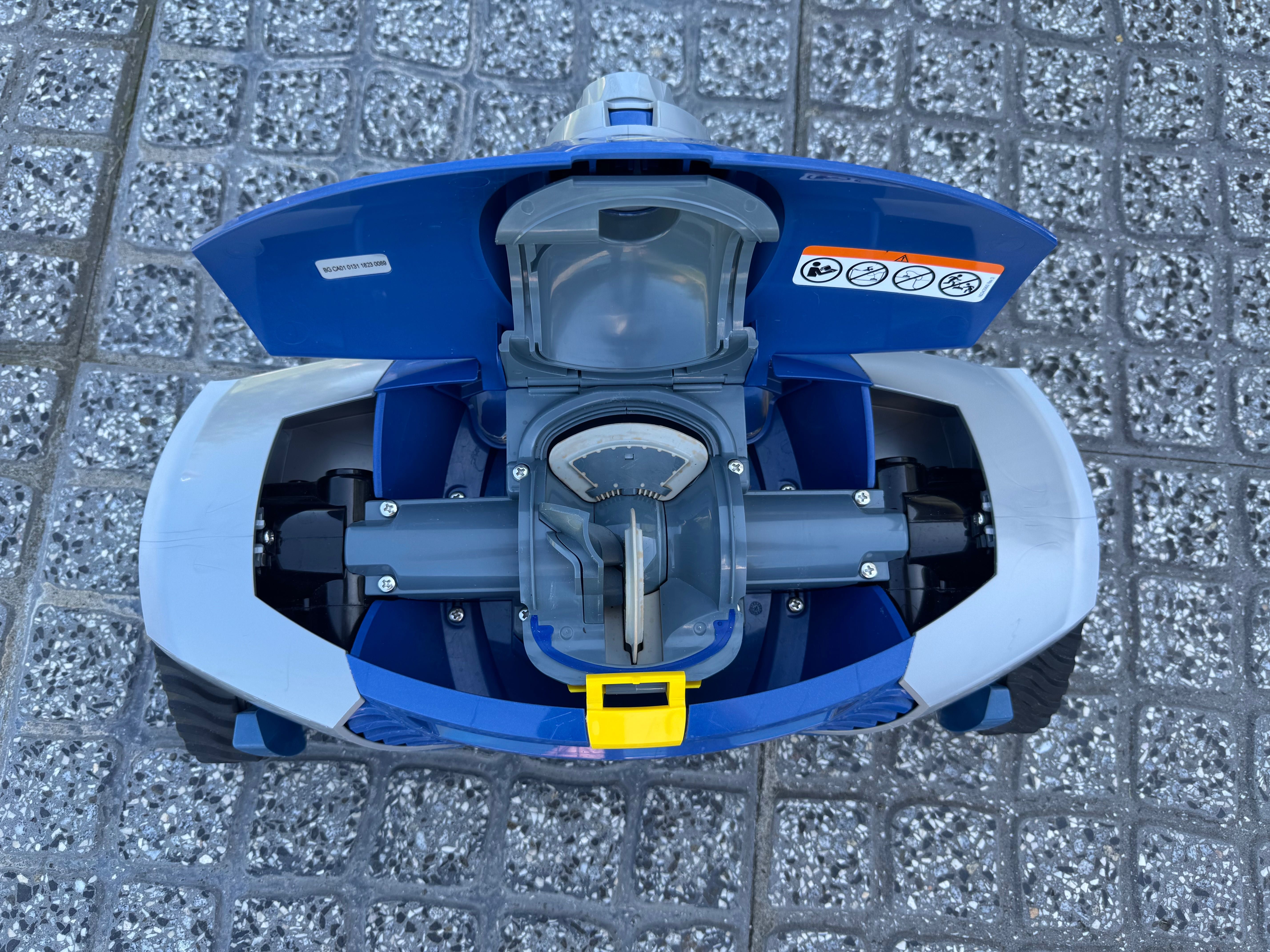 Aspirador de piscina automático