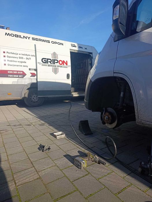 Mobilna wulkanizacja Wrocław i okolice 24H | Osobowe BUS Motocykle |