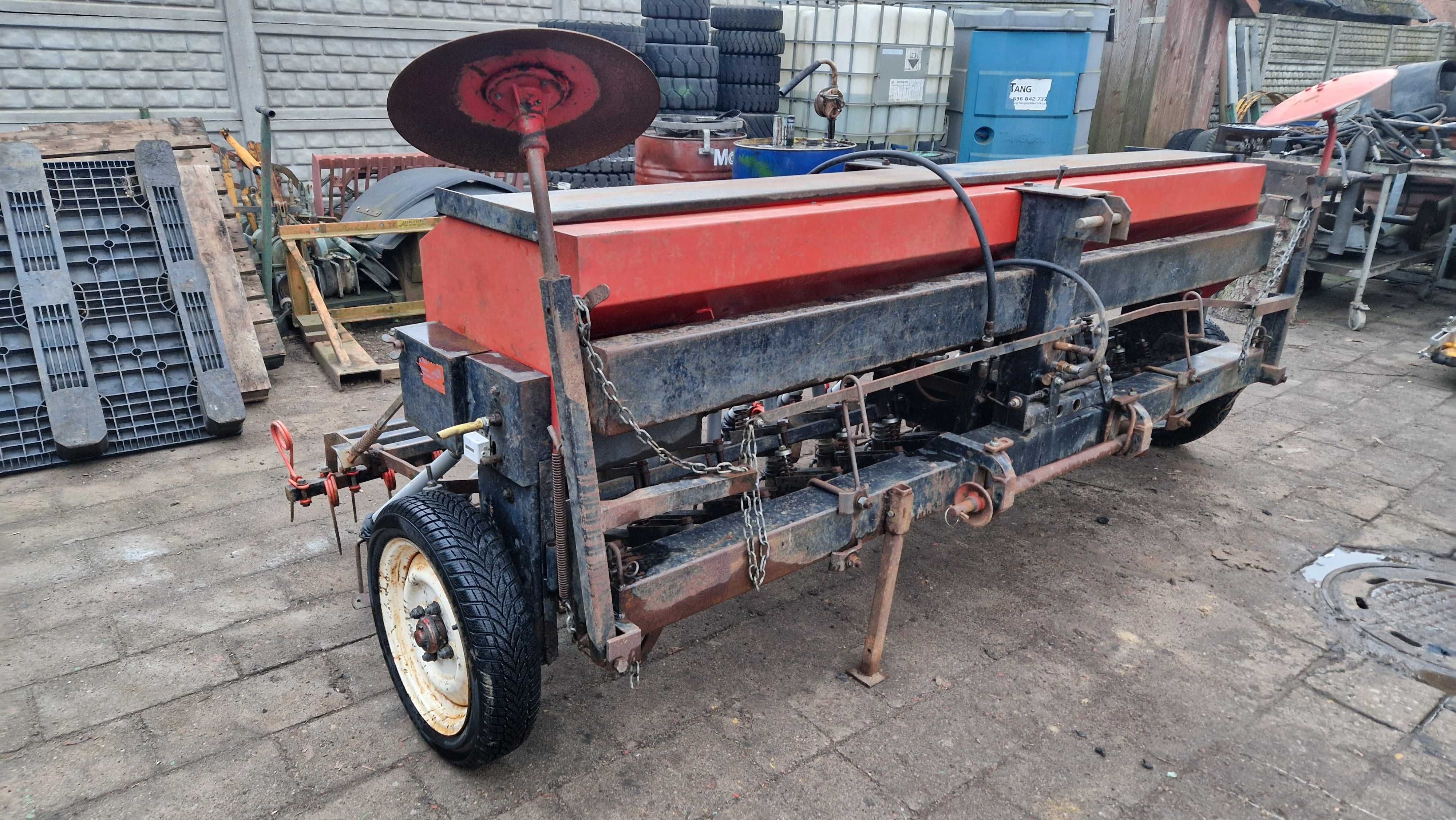 Siewnik ROGER xR