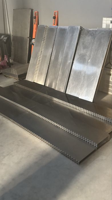 НЕРЖАВІЙКА!!! Полки у холодильну вітрину сходинкою