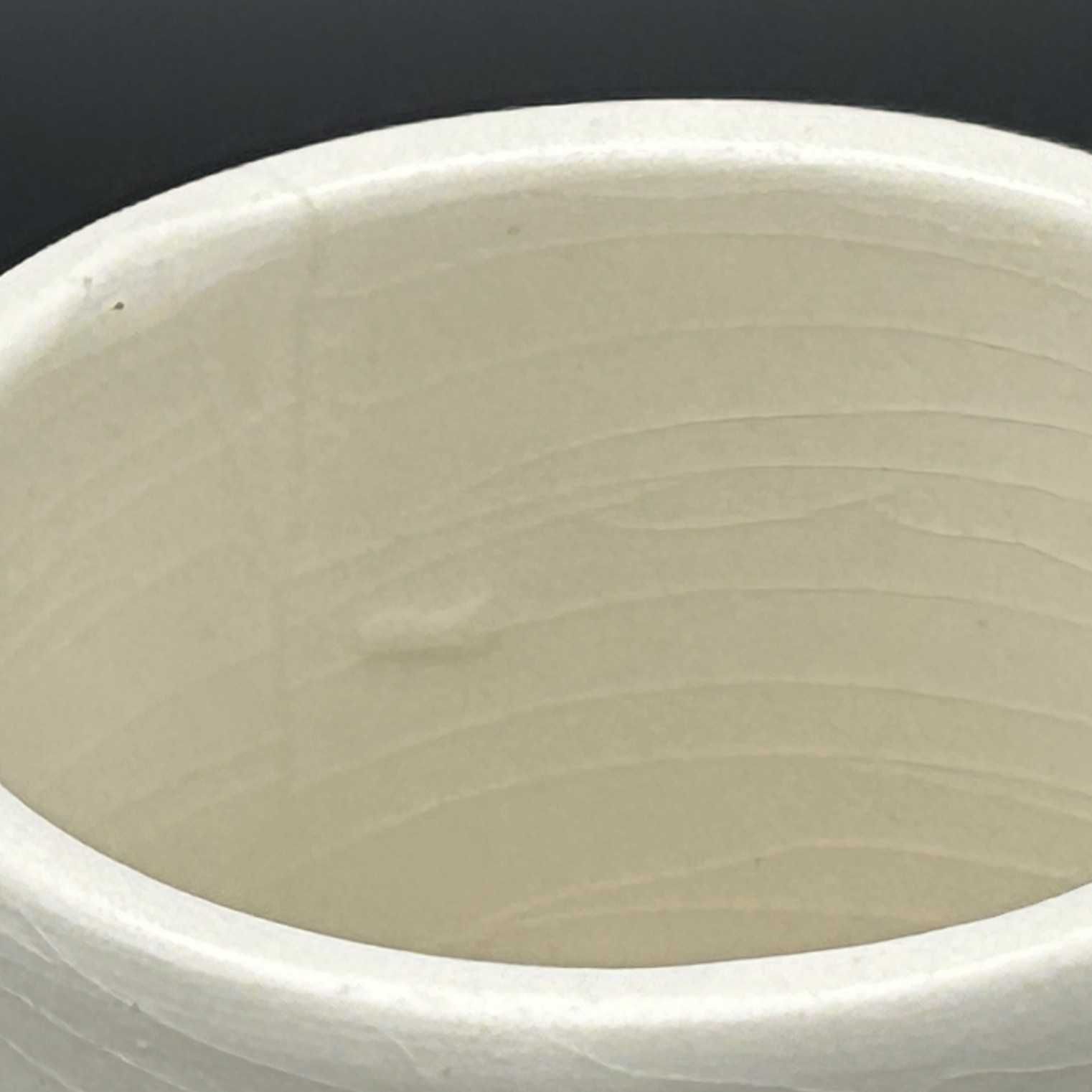 Ceramiczny wazon-wazonik z motywem fajkowym. Lata 60 ubiegłego wieku