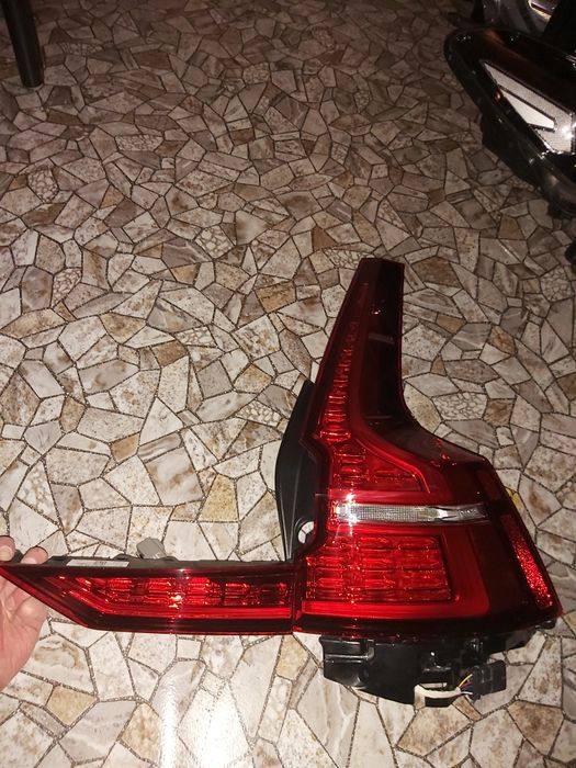 Volvo V60 2018- lampa lampy tył tylna prawa LED NOWA