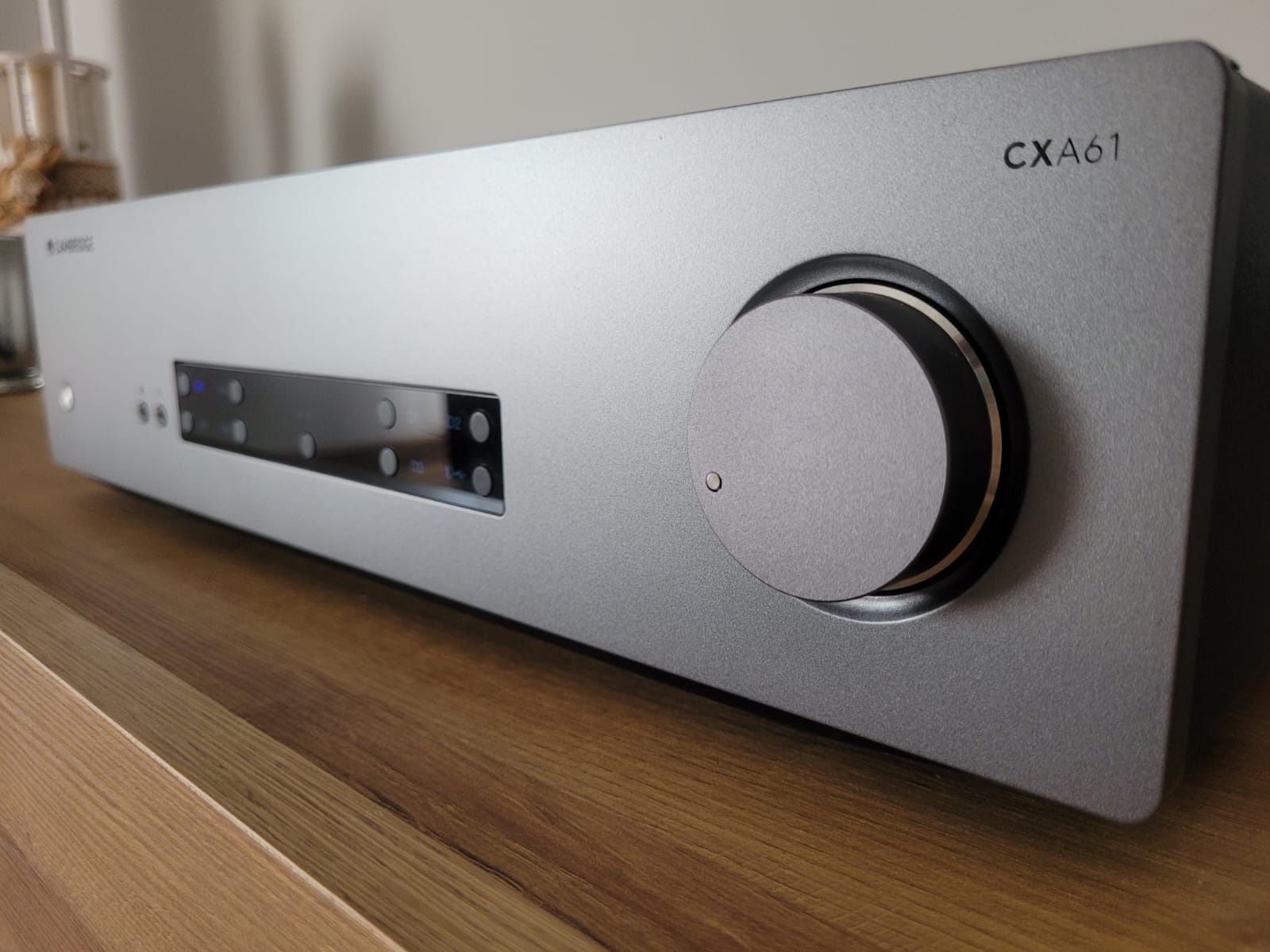 Cambridge audio CXA61