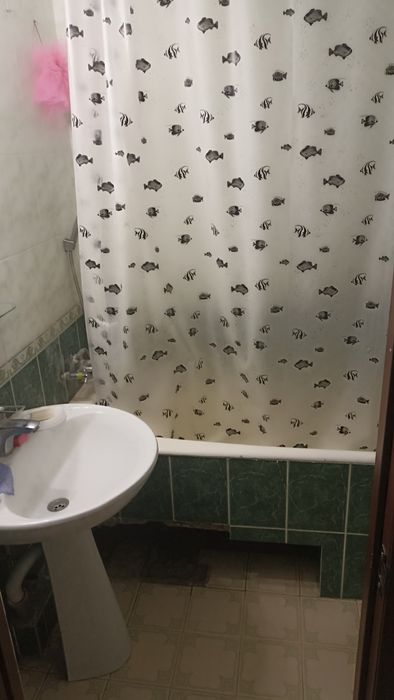 Здається 2-х км.кв центр 14 поверхівка