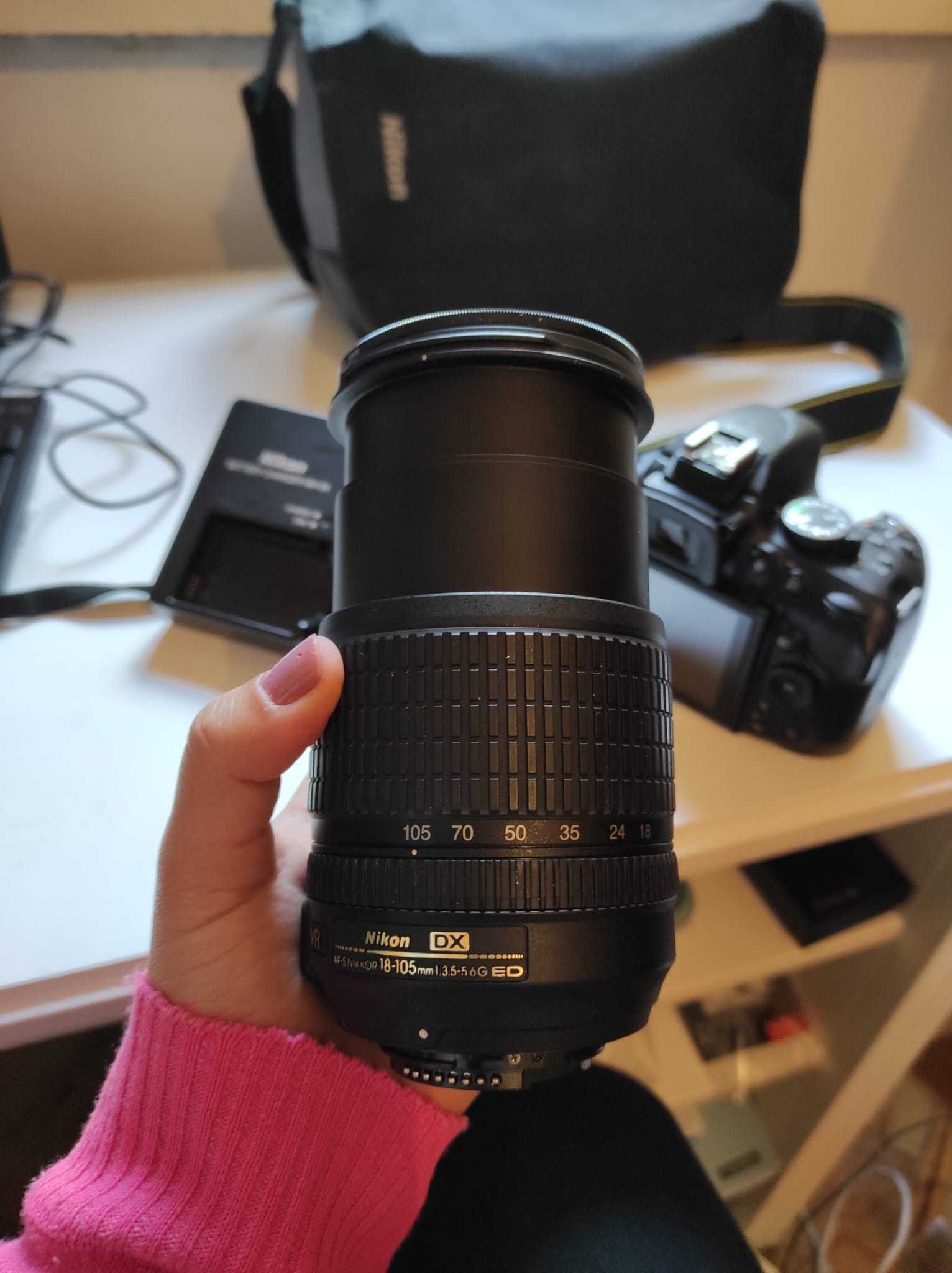 Nikon D5200 + lente ojetiva 18 - 105mm f/3.5-5.6G