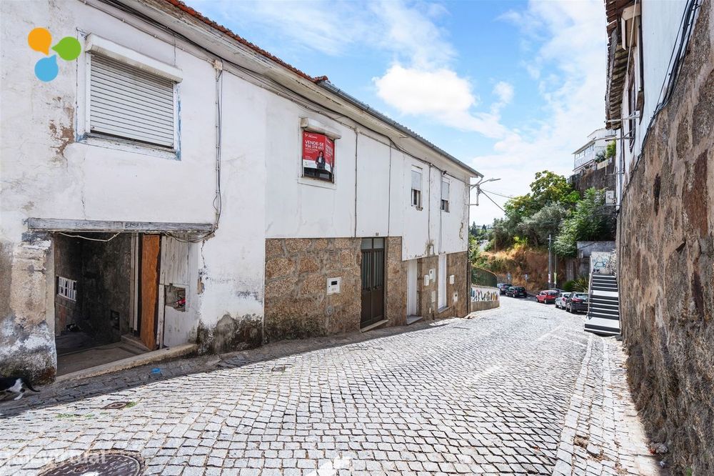 Moradia Geminada T3 - Covilhã