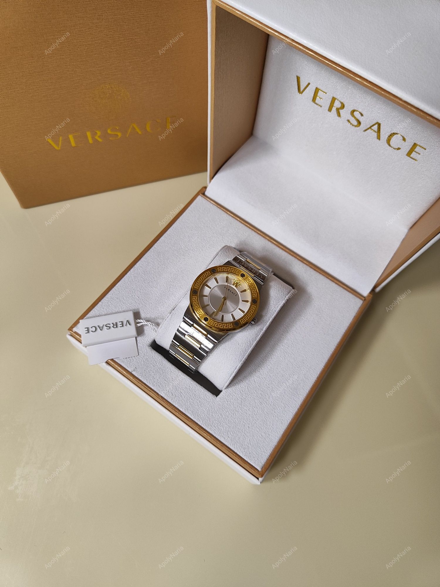 Годинник Versace VEVH00620 Часы Версаче