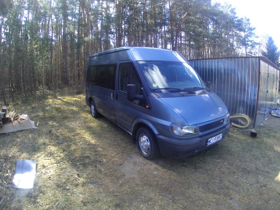 Wynajem busa z kierowcą / bus 9os z klimatyzacją