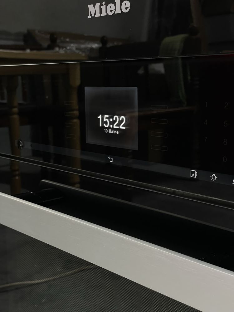 ПРЕМІУМ КОМПЛЕКТ Духова шафа з пароваркою+Мікрохвильовка Miele DGC6660