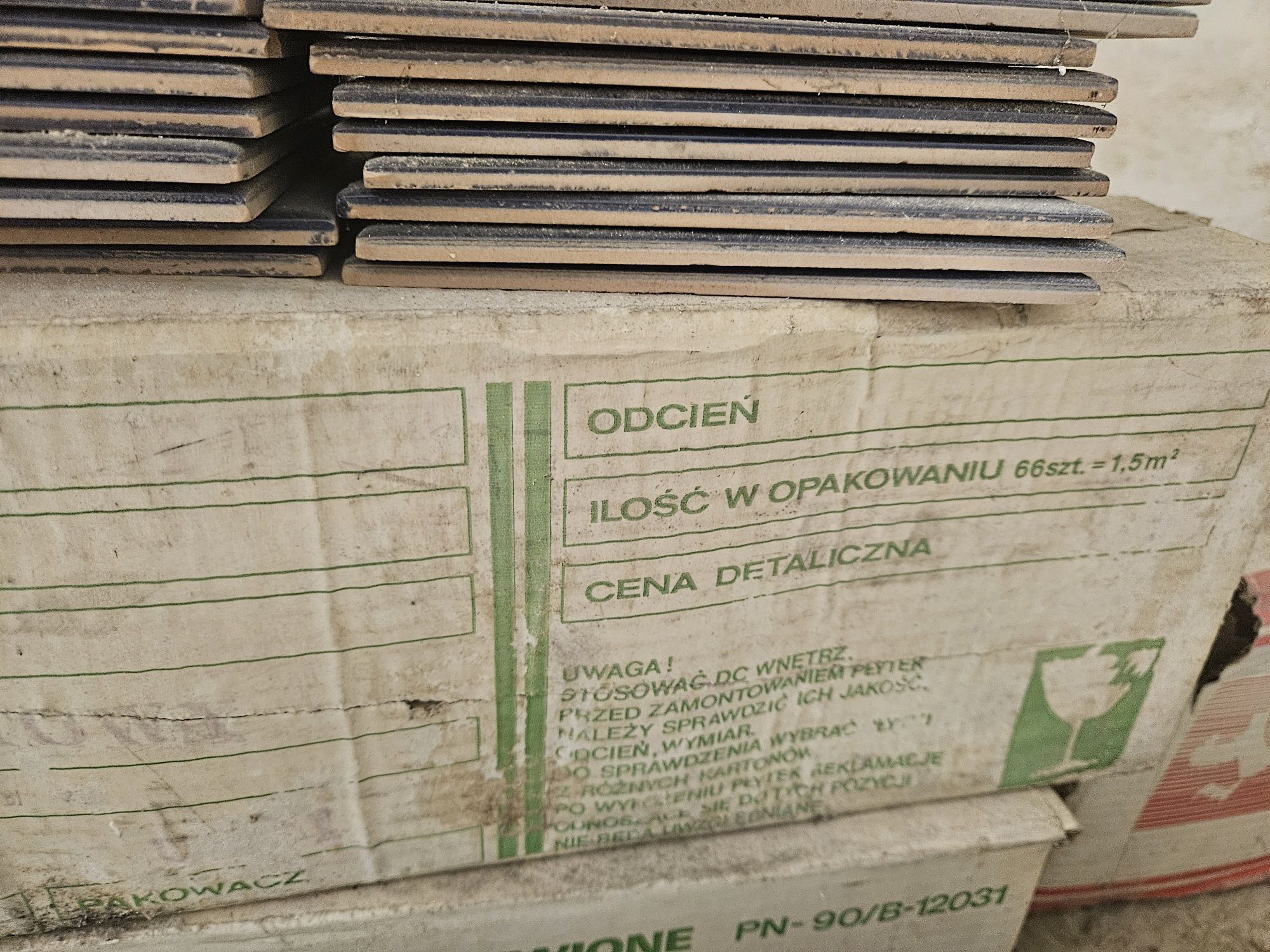 Glazura granatowa 15x15 opoczno,18m2