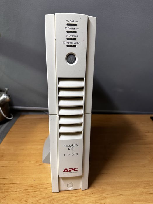Блок безперебійного живлення! APC Back-UPS BR1000
