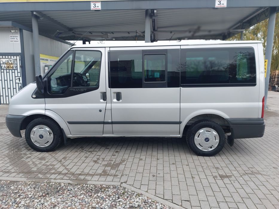 Ładny FORD TRANSIT TOURNEO * 9 osób * Kliamtyzacja po całości