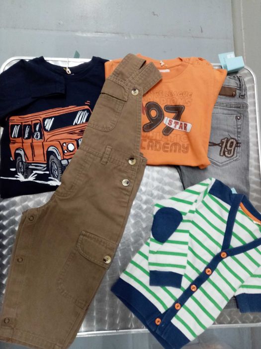 Roupa de bebé em lotes em 2a mão em bom estado