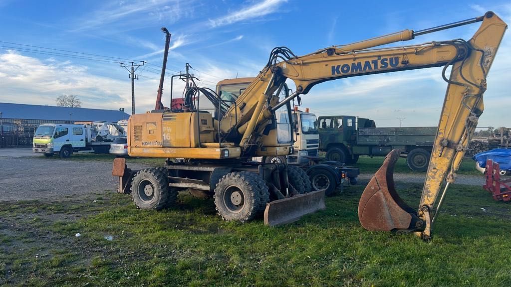 Ескаватор Komatsu pw160