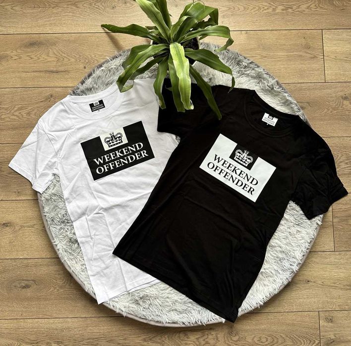 Weekend Offender • Новая футболка British Casual • Черная / Белая • WK