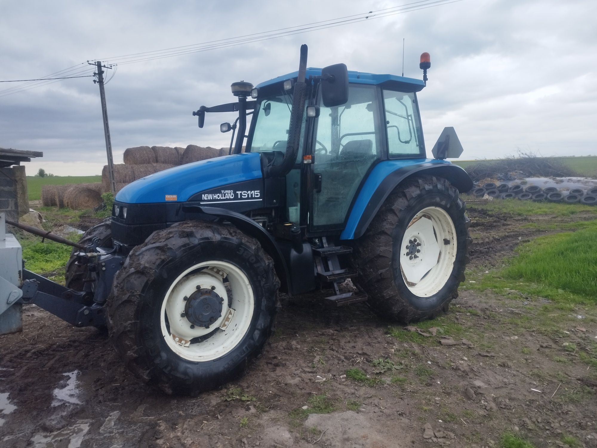 New Holland ts 115, stan bdb.