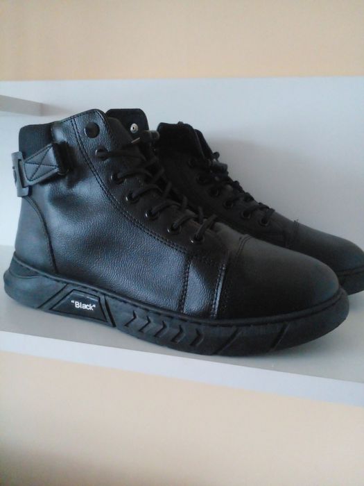 Нові чоловічі черевики