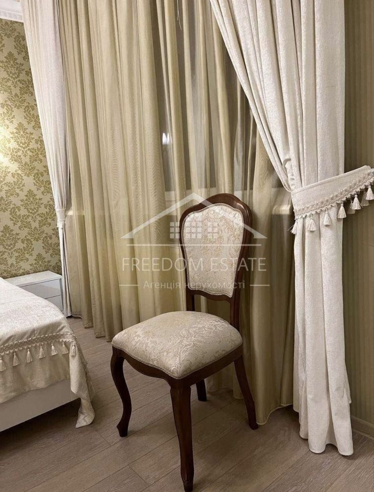 600 €/АРЕНДА/ ЖК Мир/ 3 ком квартира+ паркинг/ 100 м2/ метро Бот сад