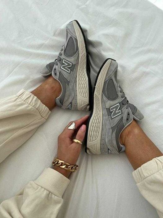 Кроссовки New Balance M2002R серые M2002RST кожа