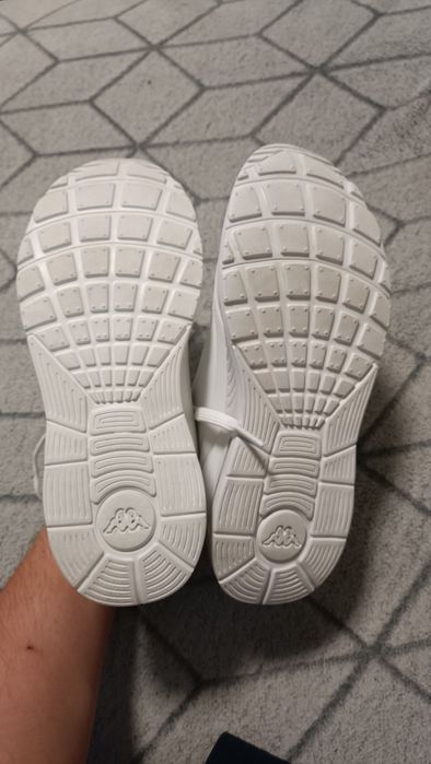 Продам кросовки состояние новое , покупались в Польше