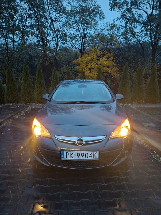 Opel Astra J Gtc