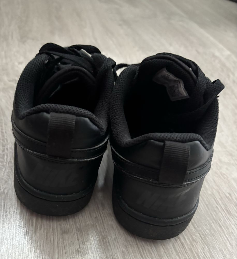 Adidasy młodzieżowe dziewczęce