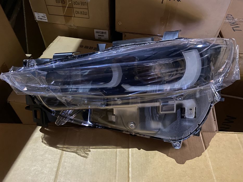 Фара Mazda CX 5 2021/2022/2023 /KSD651031D