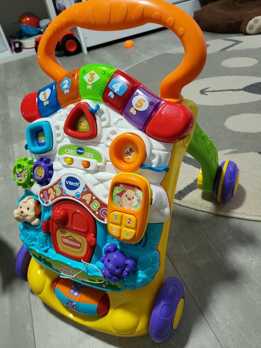 Wózek do nauki chodzenia dla niemowląt Vtech chodzik domek pchacz niem