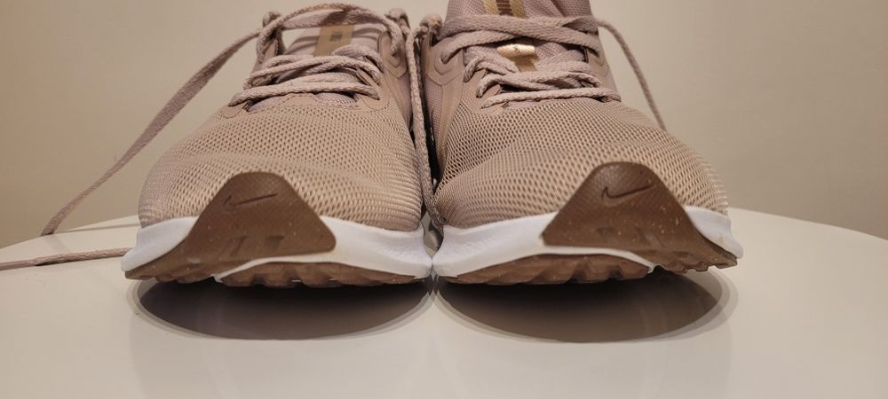Nike downshifter, do biegania, pudrowy róż 38