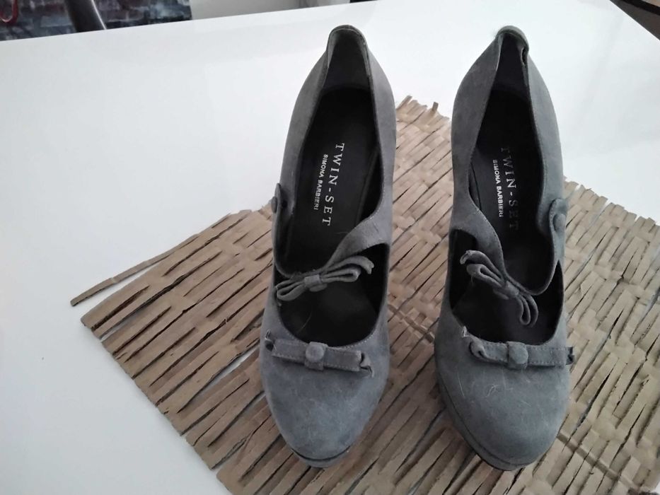 Sapatos twin set cinzentos