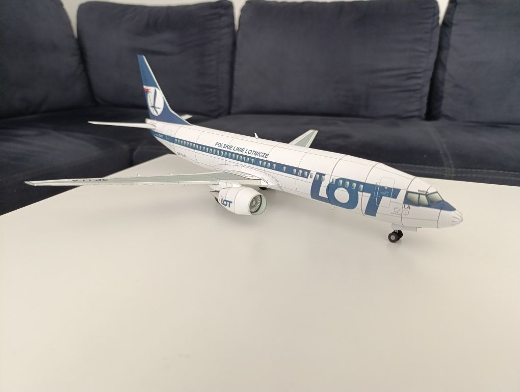 Model kartonowy PLL LOT polskie linie lotnicze Boeing 737 - 400 SP-LLA