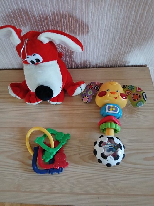 Grzechotka z dźwiękiem Vtech Baby -Hau Hau + pluszak i gryzak