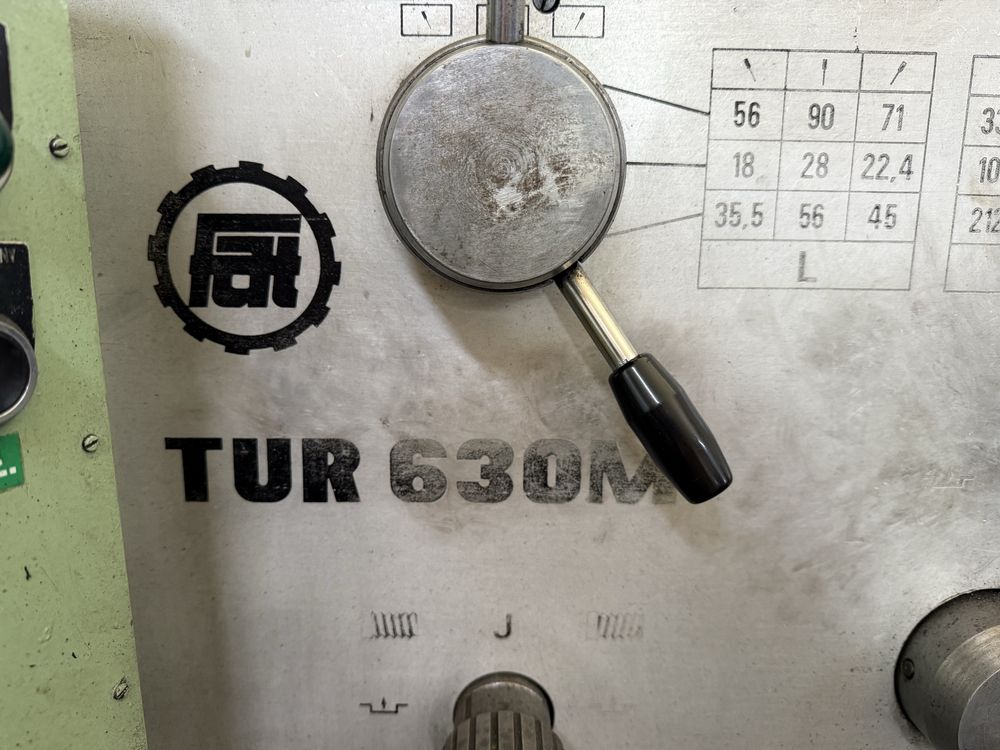 Tokarka TUR630M