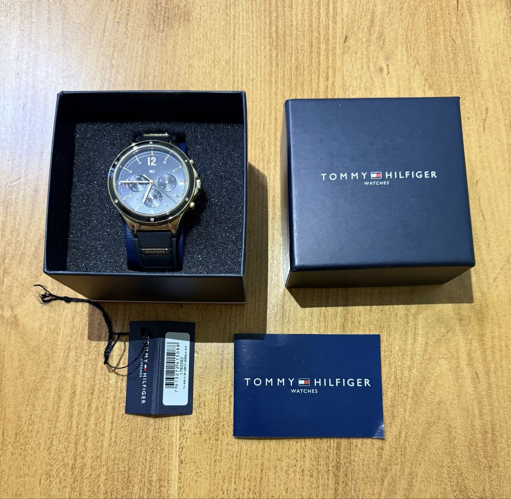 Часы Tommy Hilfiger