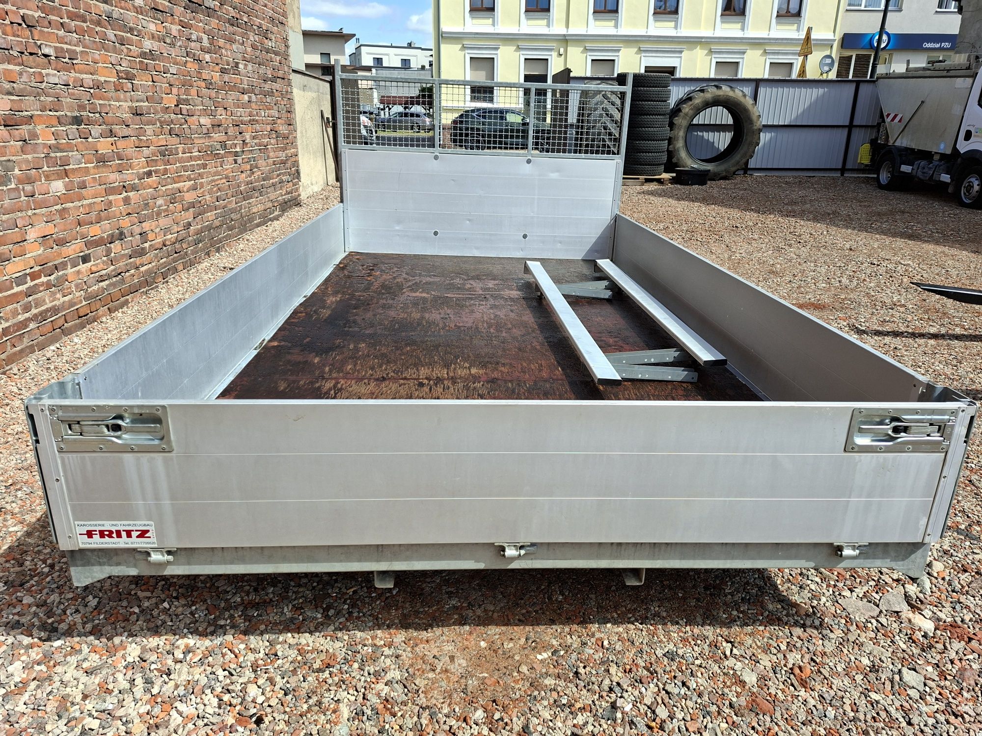 Skrzynia ładunkowa aluminiowa Renault Iveco