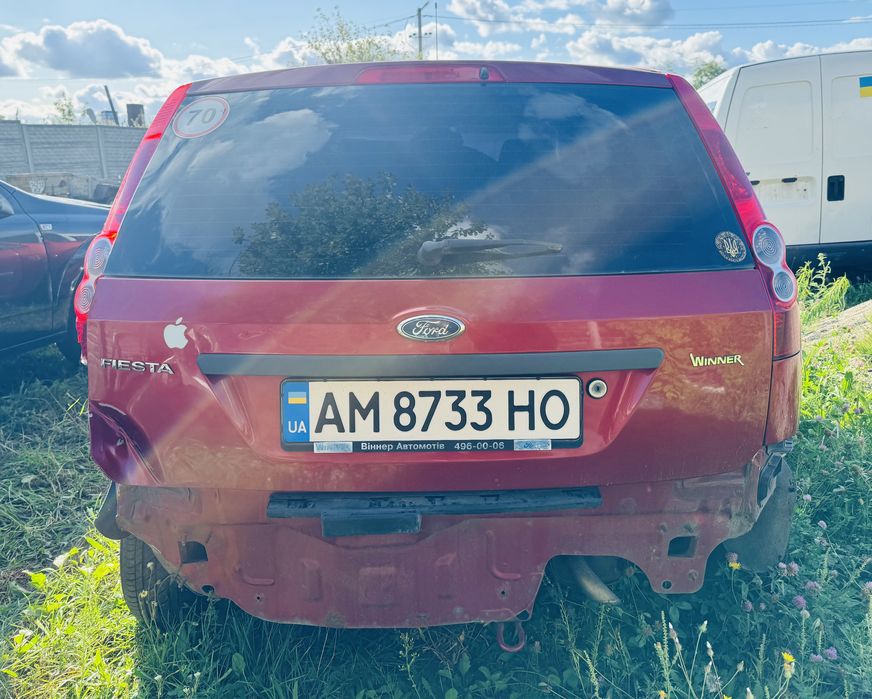 Продам Ford Fiesta 2006 рік 1.3 Бензин після ДТП!