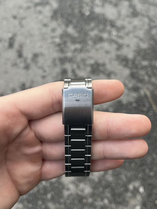 годиник casio б/у