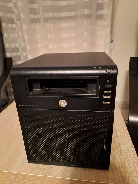 HP Microserver G7 + UnRAID