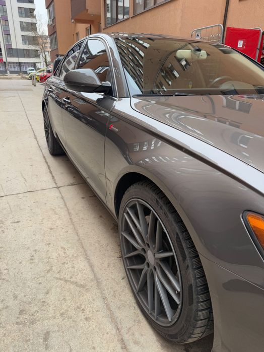 Продам Audi a6 c7 2012 года