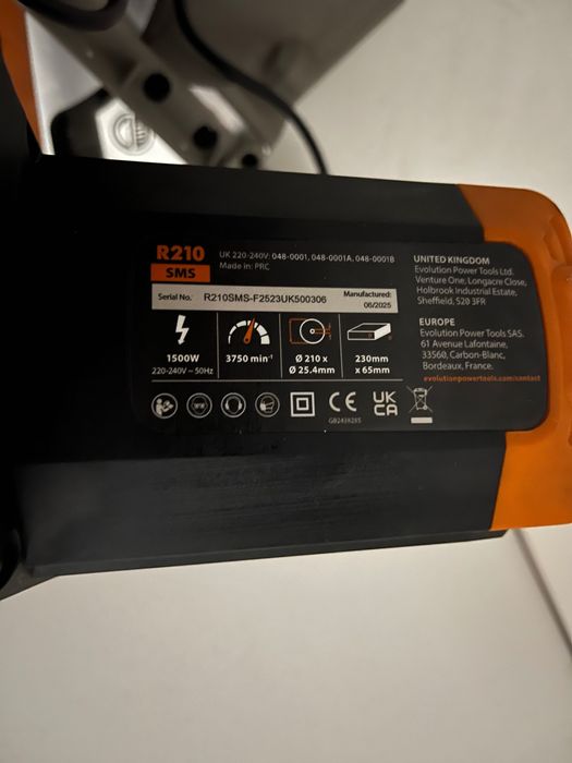 Piła ukośnica Evolution 1500 W 210 mm