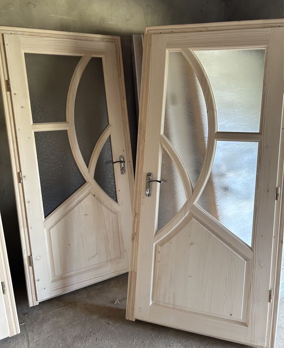 Двері з масиву.Вхідні та міжкімнатні.Від виробника