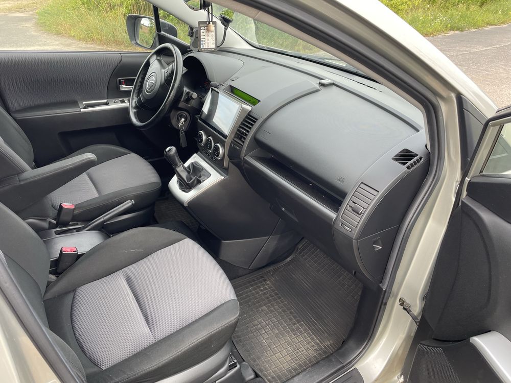 Sprzedam Mazda 5 2,0