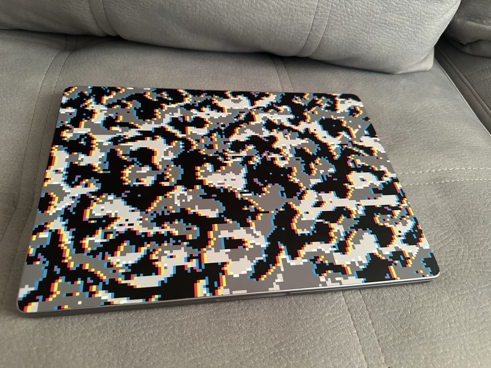 Продам Macbook 14 M1 512