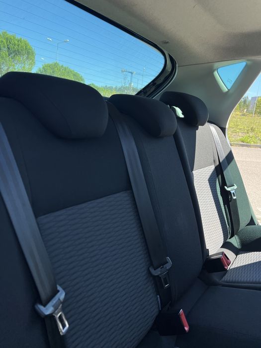 Seat Ibiza 1.6 TDI (2012)