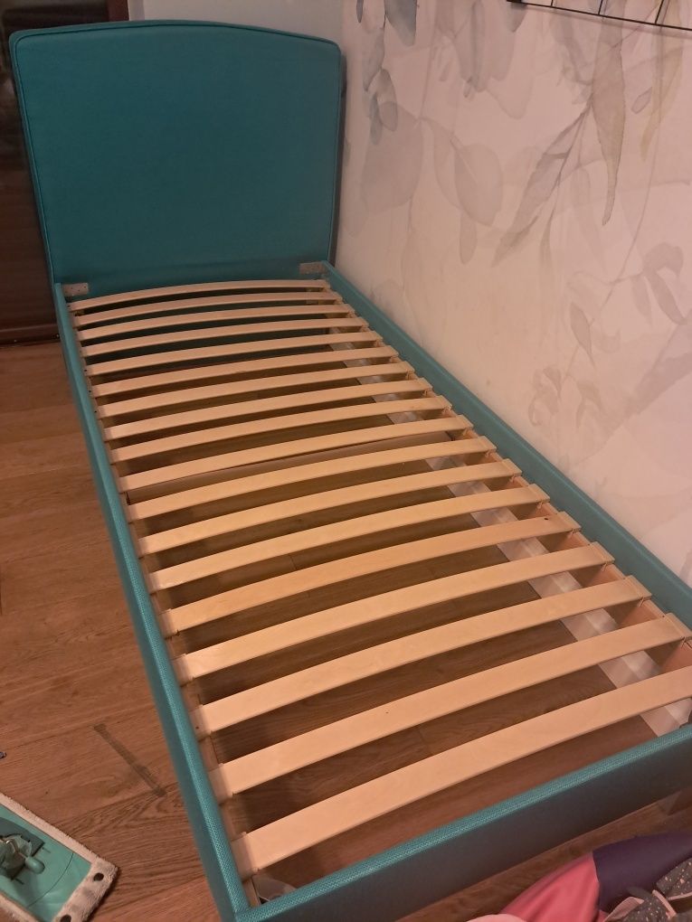 Łóżko tapicerowane 90x200+ materac gratis