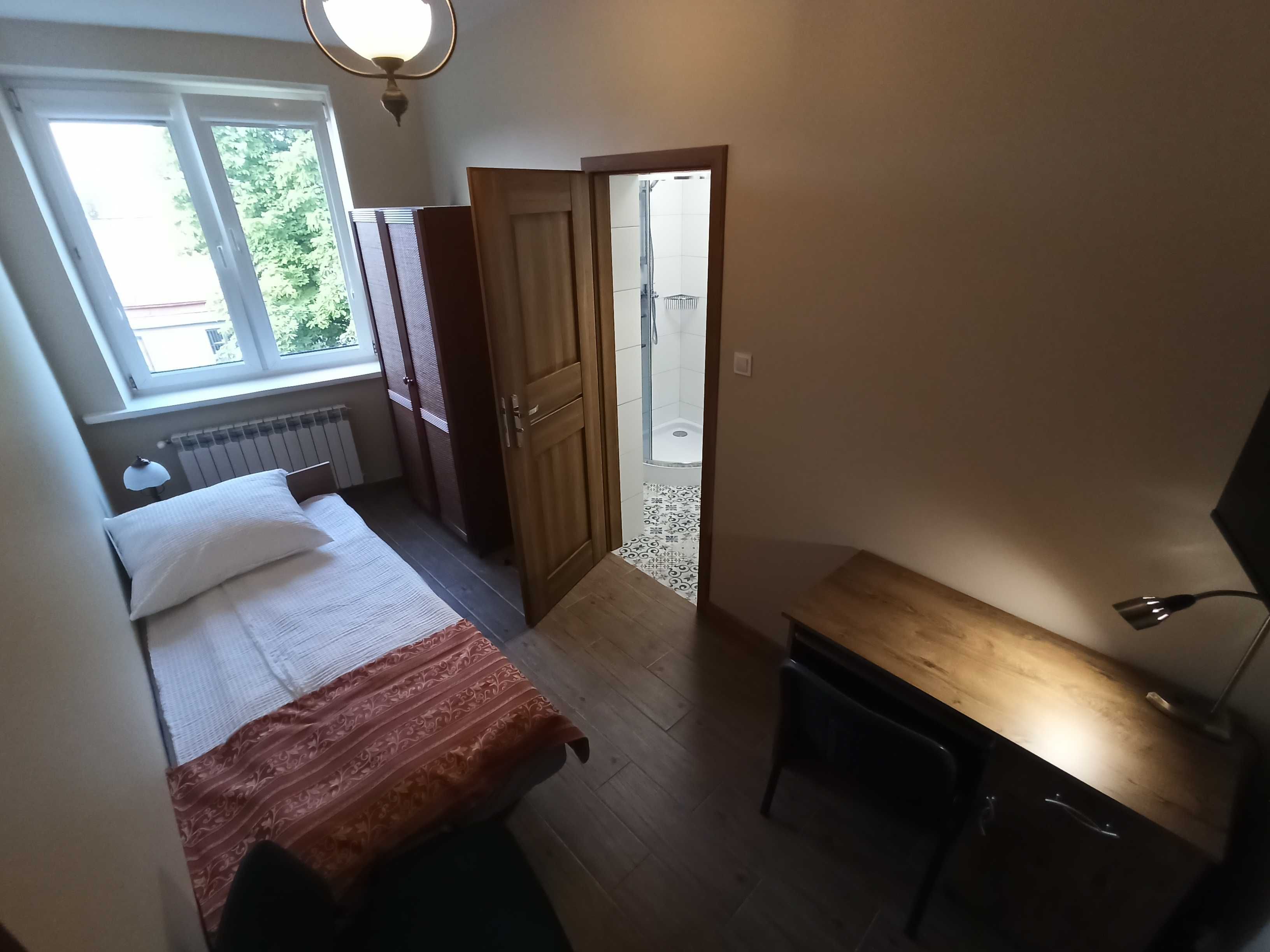 Wynajmę pokój z łazienką w centrum Kielc – ul. Sienkiewicza 24
